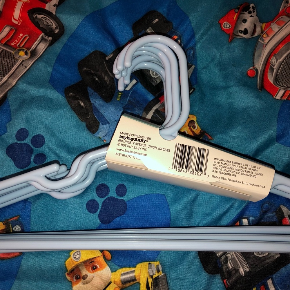 Children Hanger’s - Picture 3 of 3